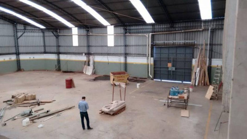 Excelente Galpón De 1050 Mts2 En Venta. San Justo.