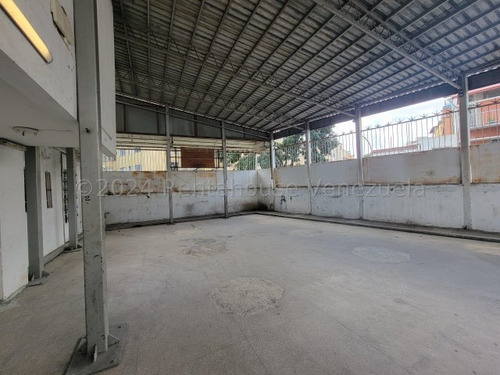 Local Comercial En Venta, Los Rosales Mls #24-29115 Sc