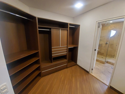 Imagen 28 de 30 de Vendo/alquilo Apartamento 390m2 5h/5b/4p Los Palos Grandes 3637