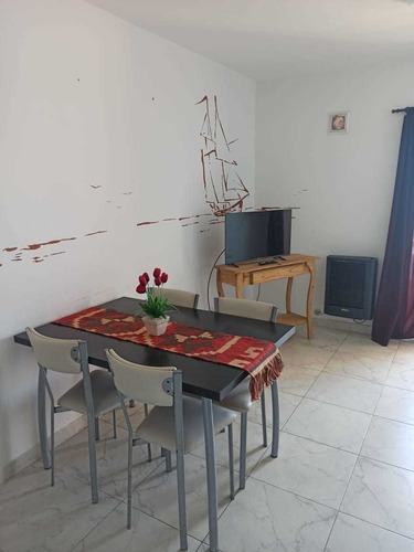 Imagen 4 de 10 de Venta Departamento Dos Ambientes A Una Cuadra Del Mar.