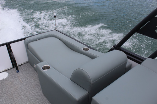 Lancha Ventura Pontoon 250 Zero V-cat Solara Fluvimar Vcat