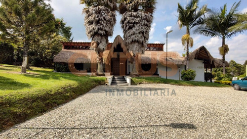 Casa En Venta En Rionegro - Sajonia