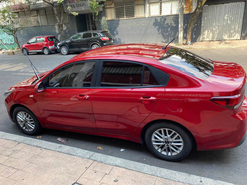 Imagen 8 de 11 de Kia Rio 1.6 Lx Sedan Mt 2020