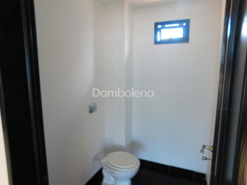 Imagen 23 de 27 de Oficina En Venta O Permuta Ubicado En Moreno, Moreno