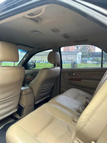 Toyota Fortuner 4.0 Sr5 blindaje 2 plus
