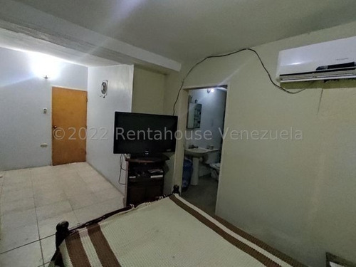 Imagen 12 de 23 de Casa En Venta En Urb. Las Delicias-cod. 23-6367-jgvr.