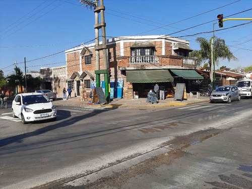 Imagen 3 de 14 de Local Con Vivienda En Venta En Ituzaingo Norte