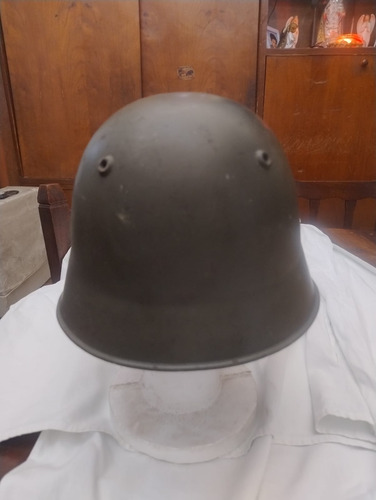 Casco De Militar De Acero Ejército Suizo M 18/43 (Usado)