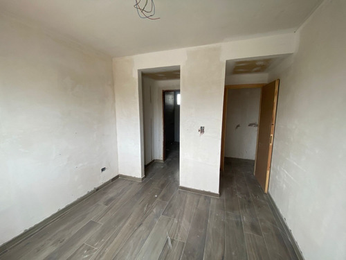 Imagen 7 de 13 de En Venta En Excelente Ubicacion Semipisos 2 Amb En Edif C/ Balcon Y Coch. Opcionales En Lanus O (019)