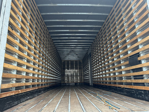 Vw 24280 2023 Baú De 11 Mts Automático Ñ Atego 2426 2430 Vm