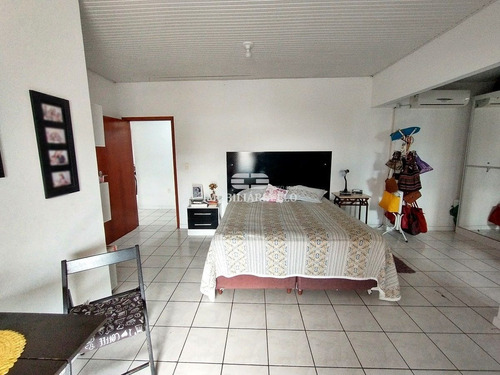 Imagem 4 de 30 de 02 Casas Com Edícula E Piscina No Bairro Ipiranga - 4555