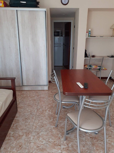 Imagen 10 de 11 de Venta Departamento De Un Ambiente A La Calle Con Balcon-mar Del Plata