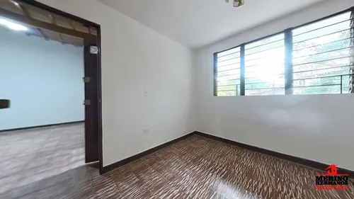 Casa En Arriendo En Medellín - La Floresta