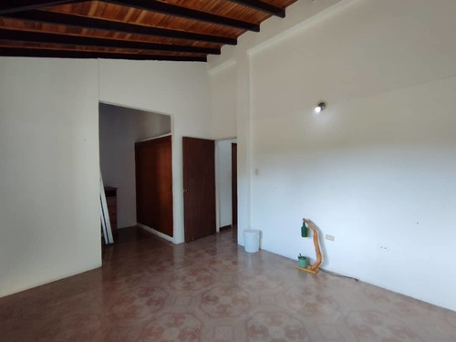 Imagen 7 de 9 de As Linda Casa En Venta En Santa Teresa Urb. Villa Ventura As