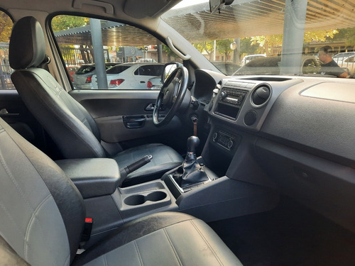Imagen 9 de 13 de Volkswagen Amarok 2.0l Tdi 4x2 2h2 2012