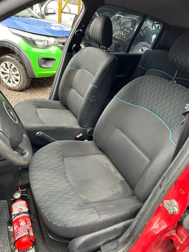 Renault Clio 1.0 2016 80cvs 66.861km - Solicite Peças Rs Aut