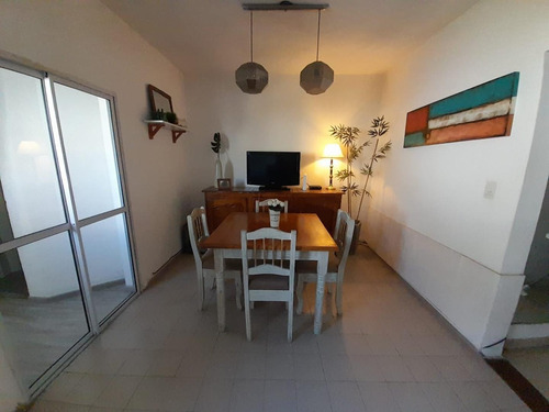 Imagen 10 de 23 de Casa Amplia En Pleno Centro De Monte Grande