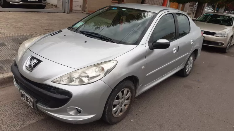 Peugeot 207 1.9 Sedan Xrd