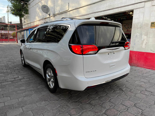 Imagen 4 de 15 de Chrysler Pacifica 3.7 3.6 2020