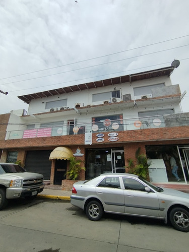 Disponible Para Alquiler. Local Comercial