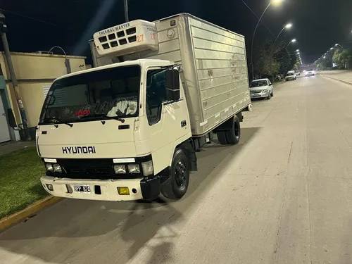 Hyundai Mighty . Mod 98 Con Furgón De Frío Motor Nuevo Japon