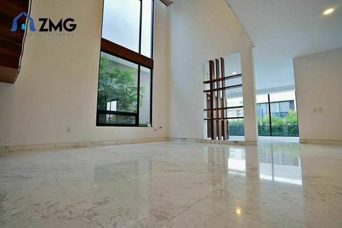 Espectacular Casa En Zona Andares
