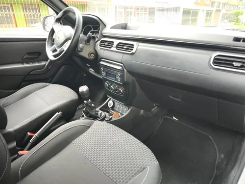Renault Duster Oroch 2.0 Intens