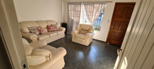 Imagen 4 de 14 de Hermosa Casa 5 Ambientes En Zona Residencial