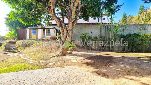 Casa En Venta En El Cafetal Calle Cerrada Casas En Caracas Angela Tochon