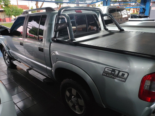 Chevrolet S10 2.4 Executive Cab. Dupla 4x2 Flexpower 4p
