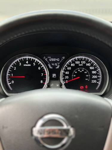 Nissan Versa SL 1.6 16V FlexStart 4p Aut.
