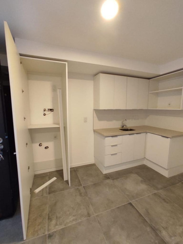 Imagen 14 de 18 de Con Renta. Venta Apartamento 1 Dormitorio A Estrenar En La Comercial Bajos Gastos.