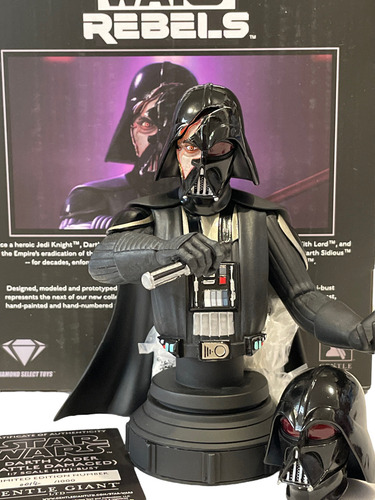 Estatua Darth Vader Battle Damaged Bust Gentle Giant Rebels (Usado)