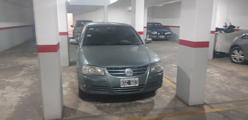 Cocheras Fijas Cubierta Sobre La Av Santa Fe, Portón Y Ascensor Automático