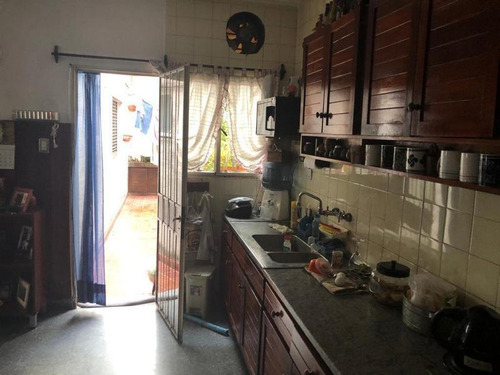 Imagen 3 de 30 de Casa En Venta De 3 Dormitorios Con Cochera En La Plata