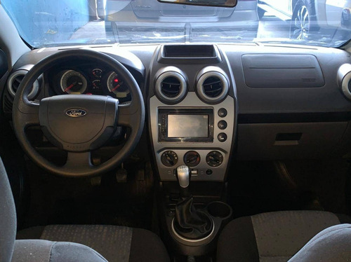 Ford Fiesta 1.6 Rocam Sedan 8v Flex 4p Manual