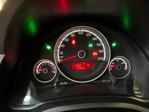 Volkswagen Up! 1.0 MPI MOVE UP 12V FLEX 4P AUTOMATIZADO