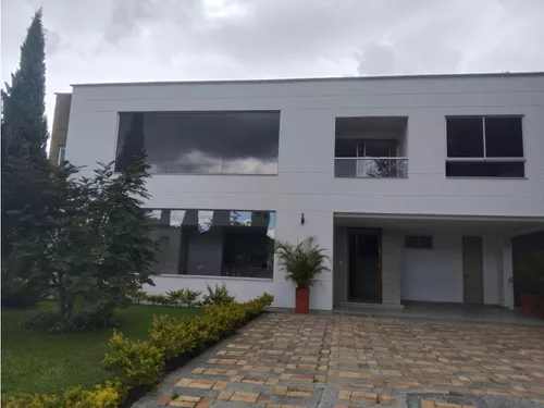 Rhbr-12357 (casa) 2 Niveles (el Retiro, Circunvalar)