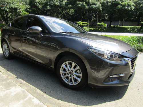 Imagen 2 de 14 de Mazda 3 Touring