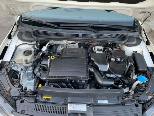 Imagen 20 de 24 de Volkswagen Polo Msi Comfortline 1.6