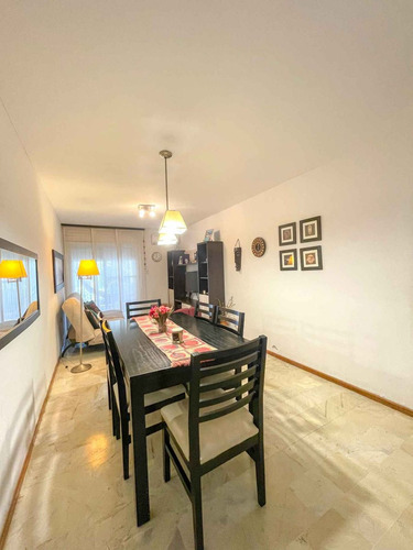 Casa En Venta En Pergamino Con Patio Y Cochera