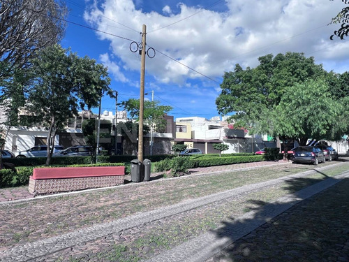 Venta De Casa Colonia Carretas Querétaro