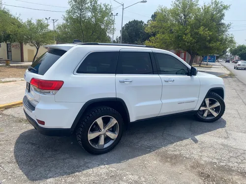 Jeep Grand Cherokee 5.7 Limited Lujo 4x2 Mt