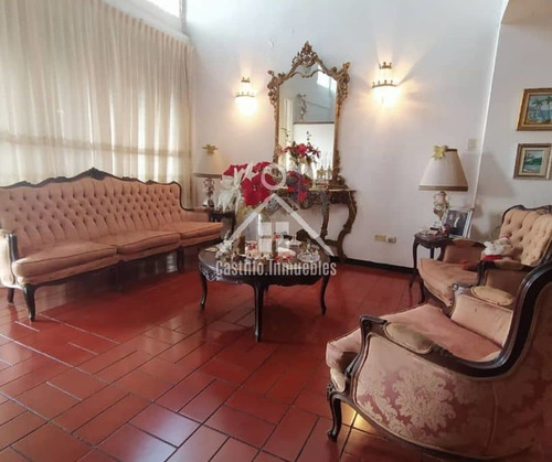 Imagen 5 de 14 de Venta! Amplia Casa En Colinas De Santa Mónica Calle Cerrada Con Vigilancia Privada.