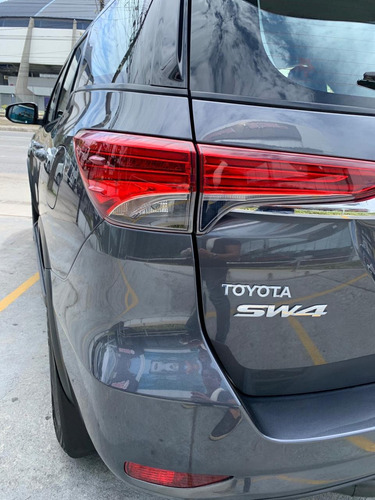 Toyota Sw4 2017 2.7 Sr 5l 4x2 Flex Aut. 5p