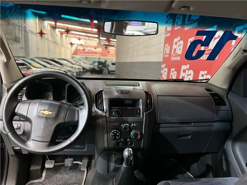 Imagem 12 de 16 de Chevrolet S10 2.4 Ls 4x2 Cd 8v Flex 4p Manual 2015