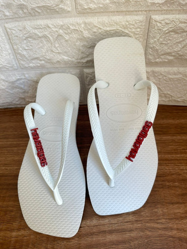 Havaianas Quadrado Branco Lancamento Com Piercing Original