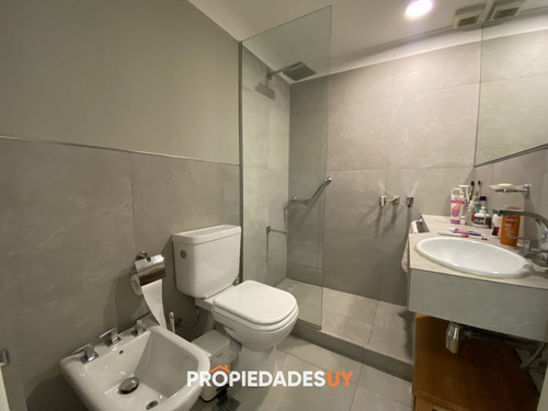 Punta Del Este, Importante Residencia Con Piscina Y Cancha De Paddle