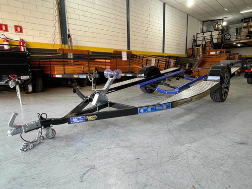 Carretinha Odne Especial Rebaixada Com Aro 17 Para Jet Ski