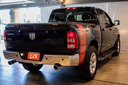 Imagen 3 de 24 de Ram 1500 5.7 V8 Laramie 4x4 2015 Negro